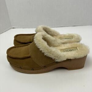 Charlies NWOT Faux-fur Lined Platform Clogs Tan Suede Studded Sz 8